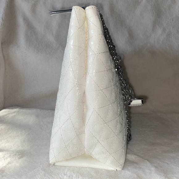 Guess Los Ángeles Shoulder Purse - Picture 2 of 14